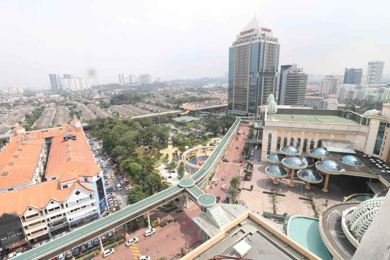 Raintree Resort Suites Petaling Jaya Exterior foto