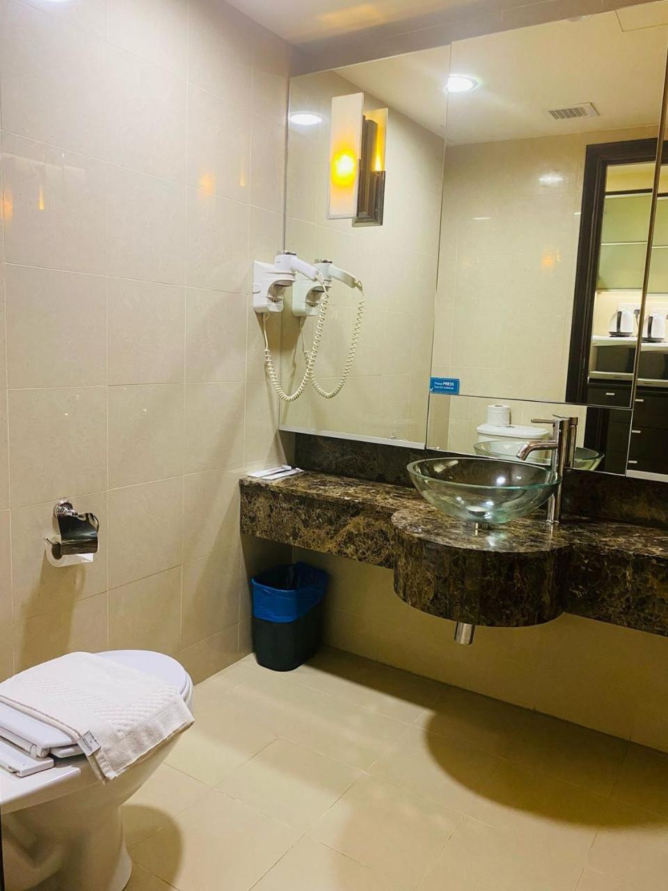 Raintree Resort Suites Petaling Jaya Exterior foto
